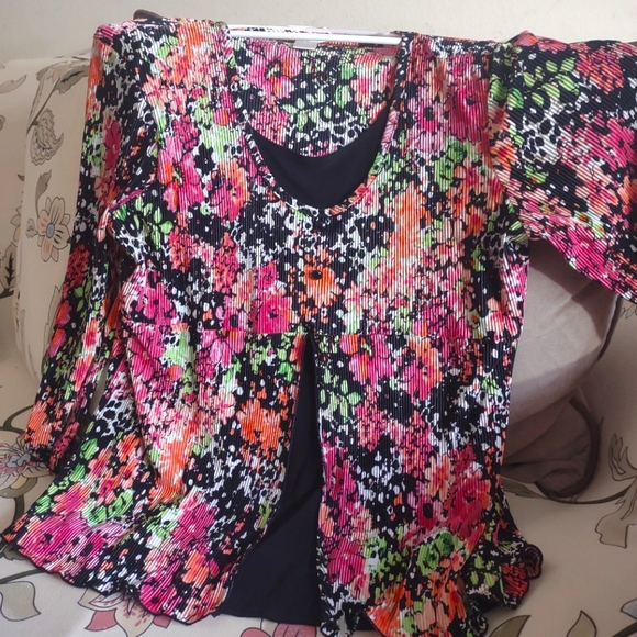 The spring colors are here - Picture 1 of 6